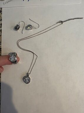 Sterling Silver .925, cubic zirconia with Filigree Detail. Retired Grace & Heart